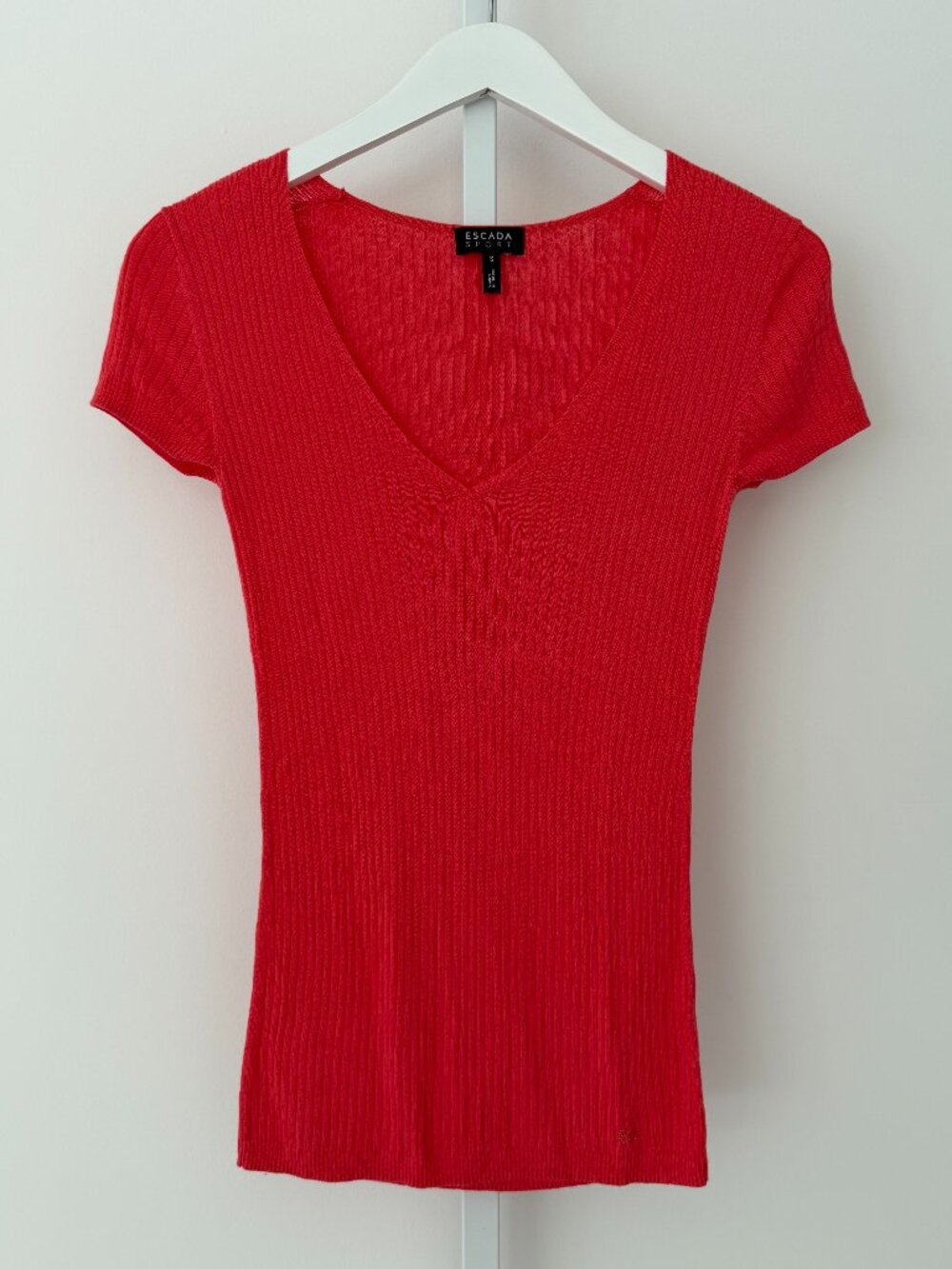 ESCADA SPORT CORAL RIBBED KNIT TOP SIZE SMALL NWOTS!